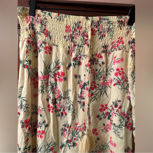 💜 NO BOUNDARIES VTG Cute High low Yellow floral Maxi skirt. Size XXL Juniors - Picture 2 of 7